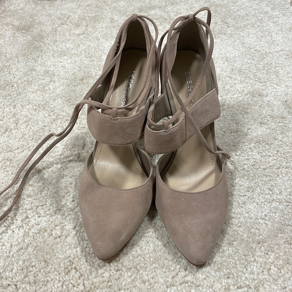 BCBG Taupe Heels